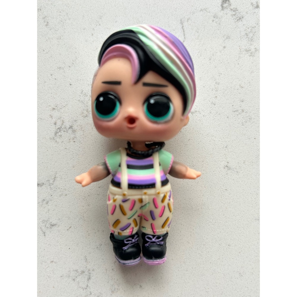 MGA LOL Surprise Boys Series 2 Guy Diamond Doll‎ Pastel Sprinkles Outfit